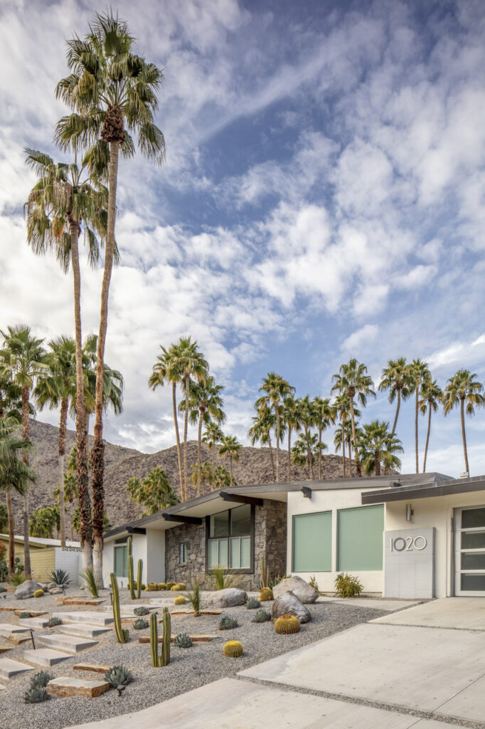 FL122 5 682x1024 - PALM SPRINGS