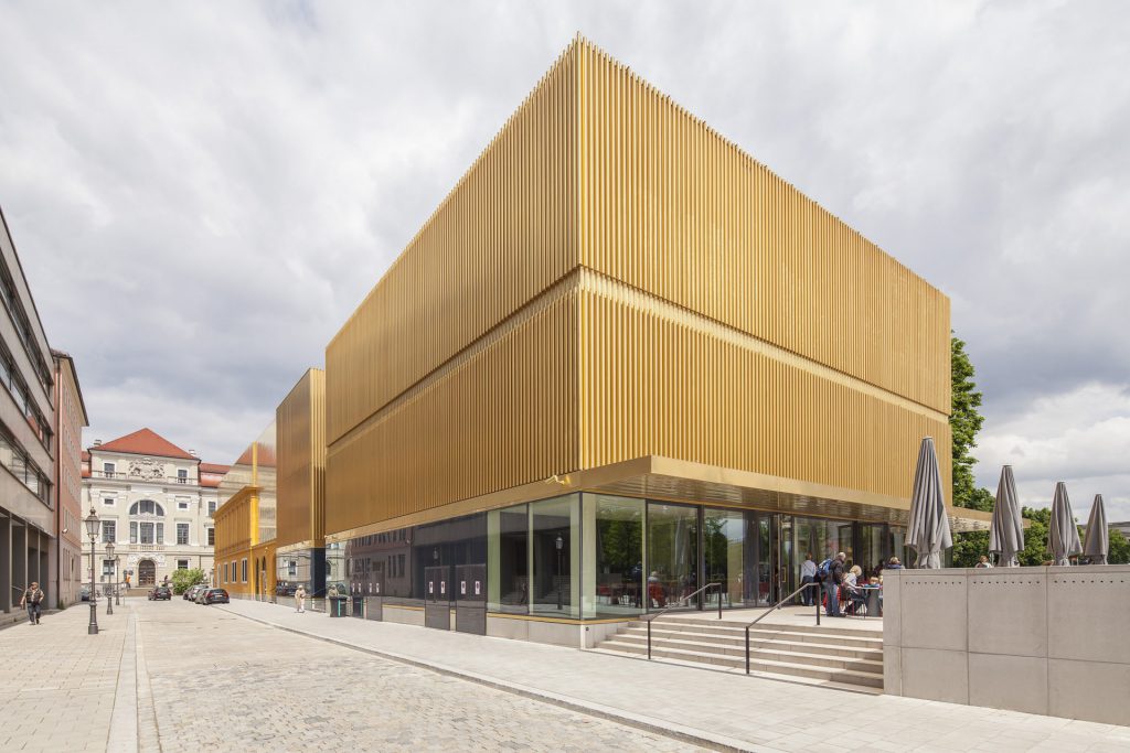 MG 0010x 1024x683 - Lenbachhaus M&uuml;nchen