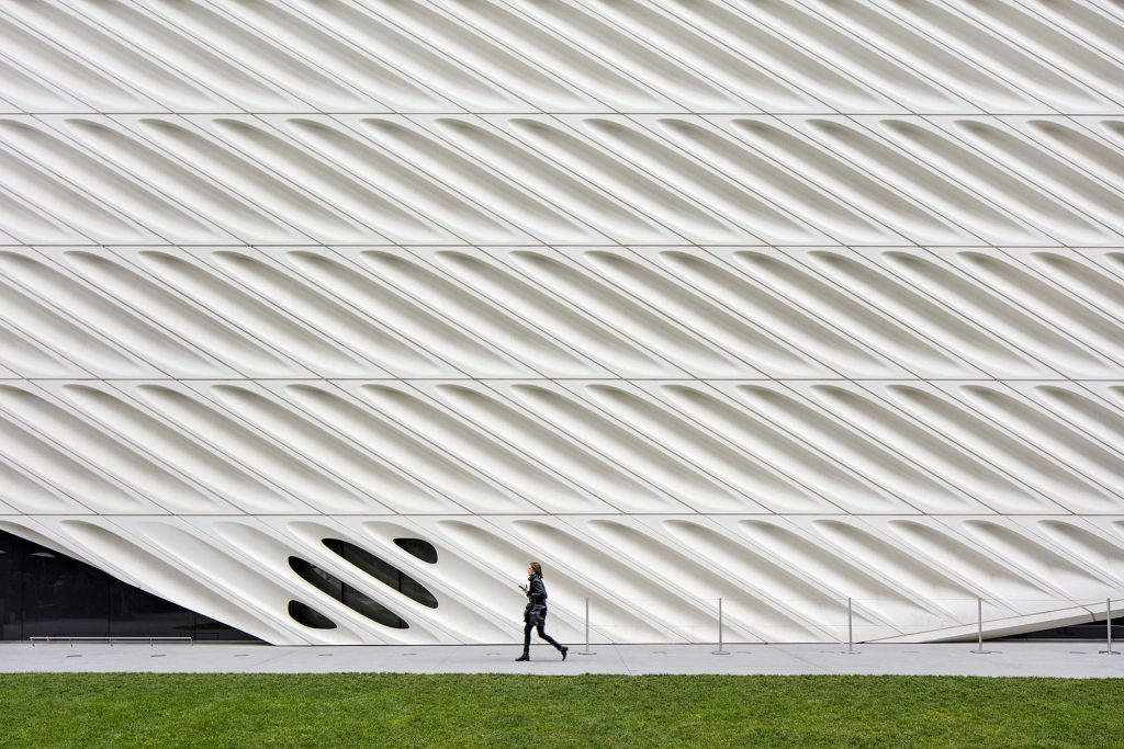 FL155 77x 1024x683 - THE BROAD