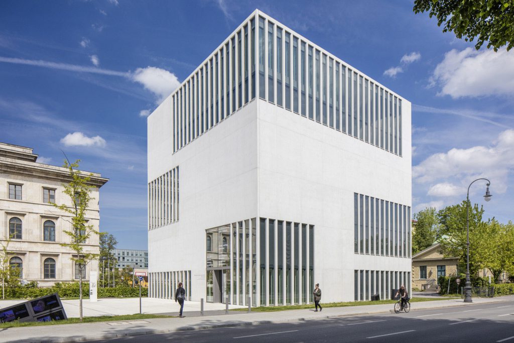 FL44 2x 1024x683 - NS Dokuzentrum M&uuml;nchen